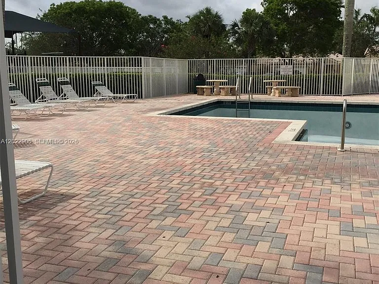 1804 Salerno Cir #1804 — Photo 27