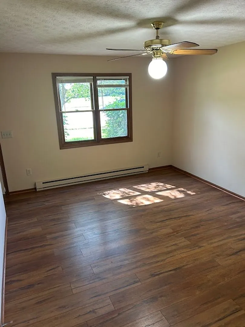 Updated Townhome - 2 Bedroom, 1.5 Bath in Troy, Ohio! (Located at End of Cul de Sac) — Photo 3
