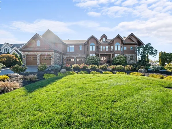 2888 N Coho Dr, Pt Clinton, OH 43452