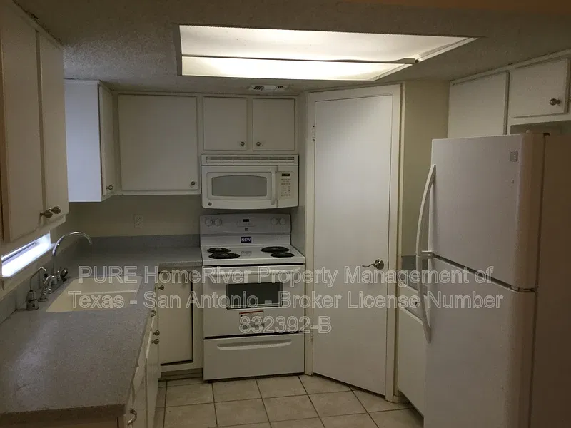 3 bed, 2.0 bath, 1426 sqft, $1,550 — Photo 3