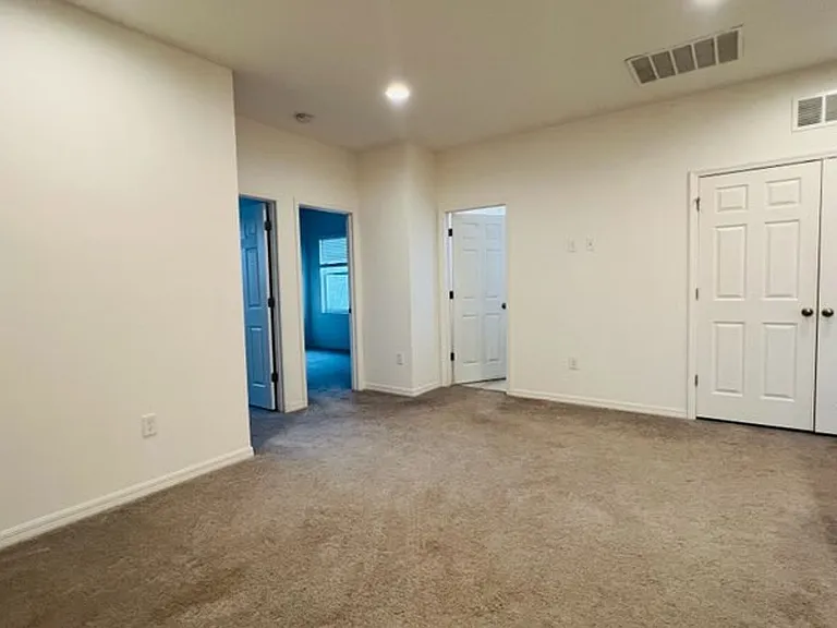 7670 Bowery Dr — Photo 15