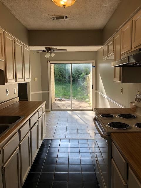 1st image of 3734 Wax Myrtle Dr