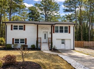547 Windsor Dr, Forest Park, GA 30297