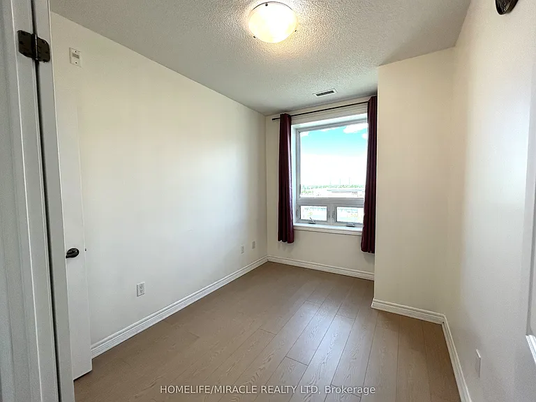 7400 Markham Rd #423 — Photo 26