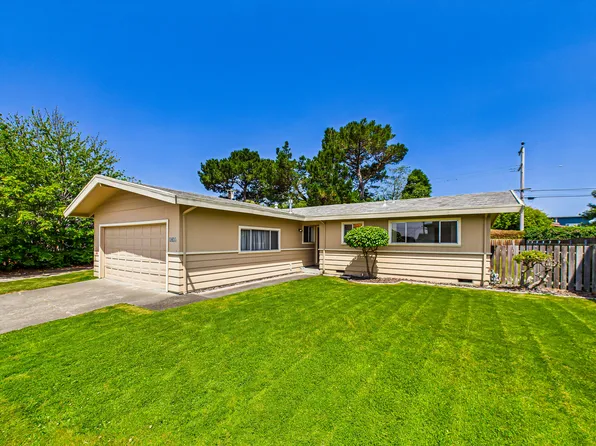 2034 11th St, Arcata, CA 95521