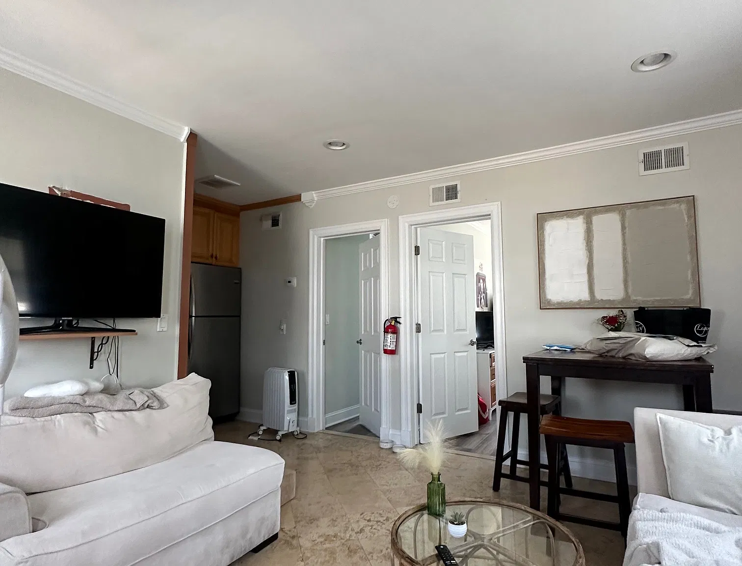 3 bed, $1,600 — Photo 4
