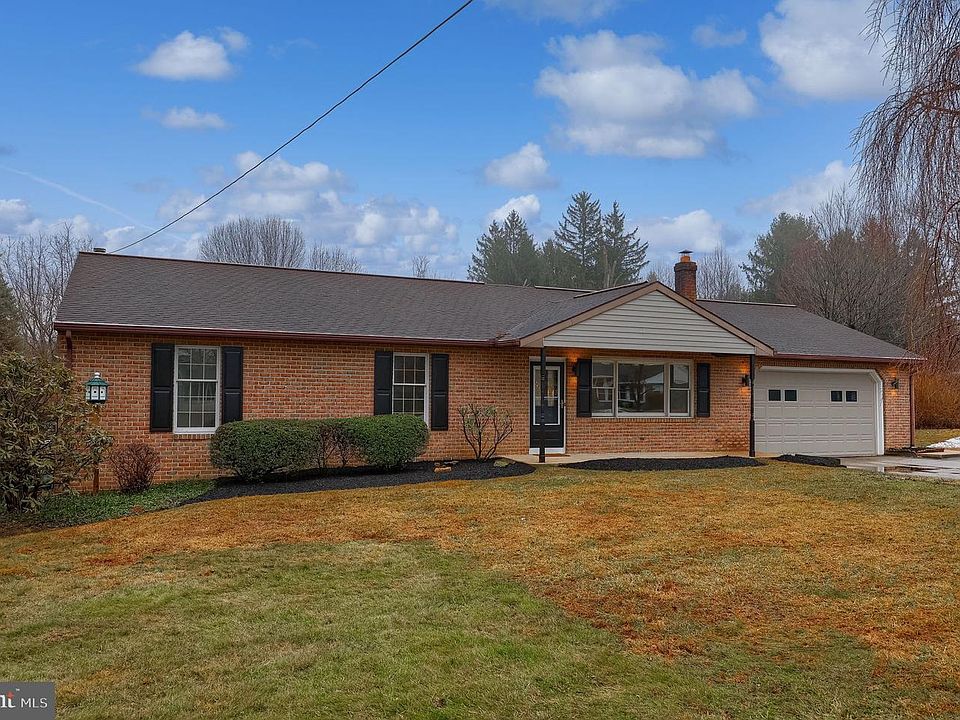 1st image of 745 Reeceville Rd