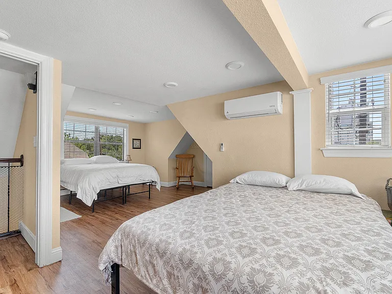 4001 Roswell St — Photo 9