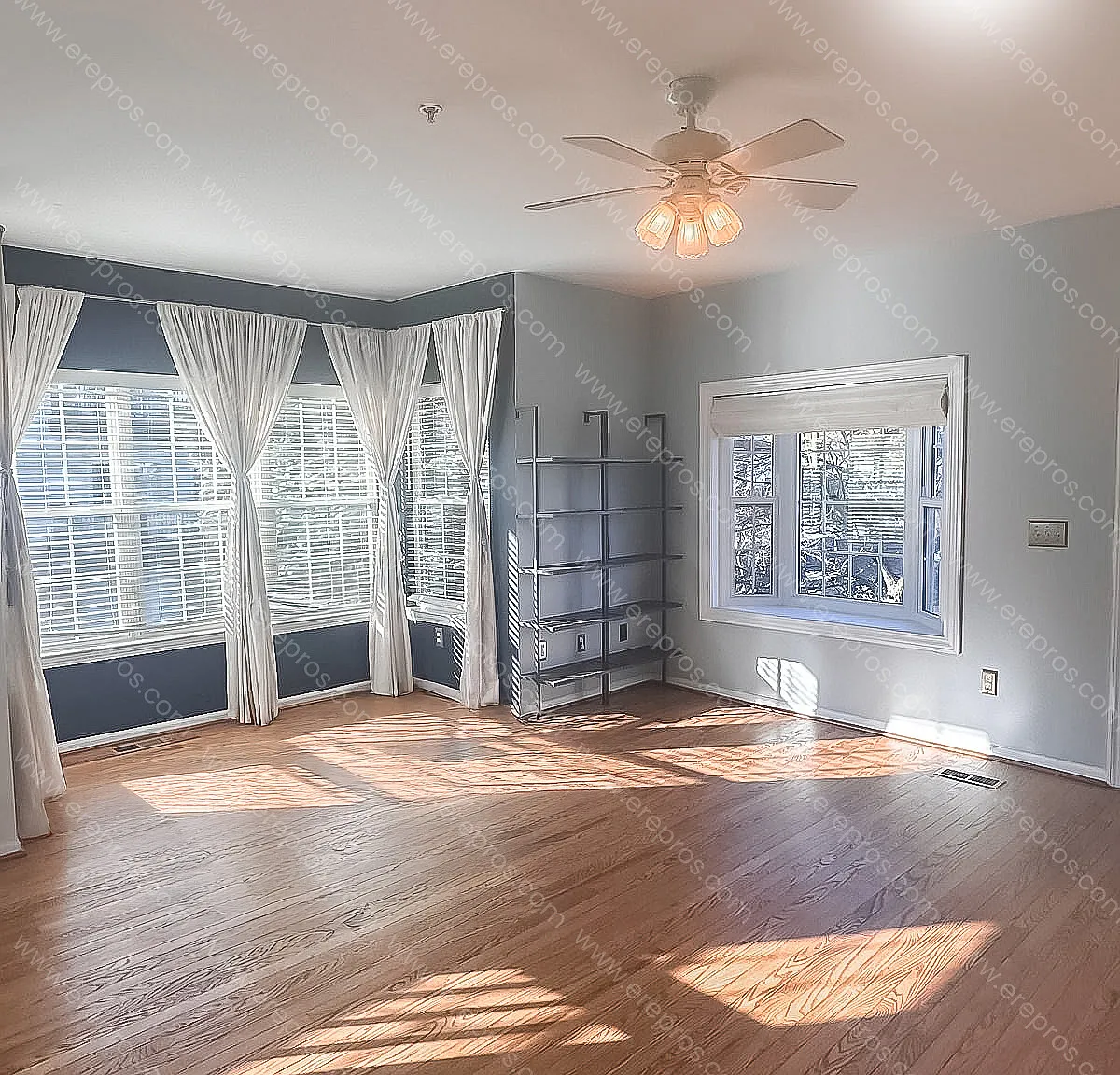 3 bed, 1.5 bath, 1268 sqft, $2,400 — Photo 4