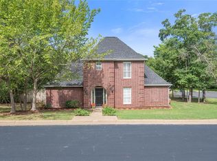 1805 Amber Ridge Dr, College Station, TX 77845