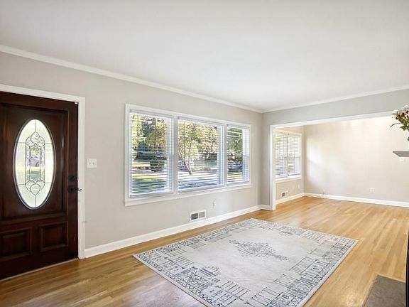 4th image of 1871 McJenkin Dr NE