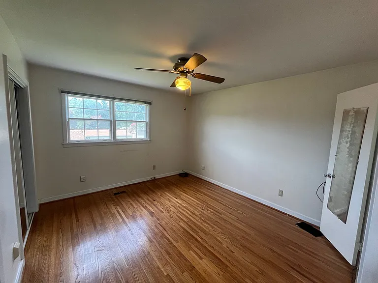 817 Mira Vista Dr SE — Photo 12