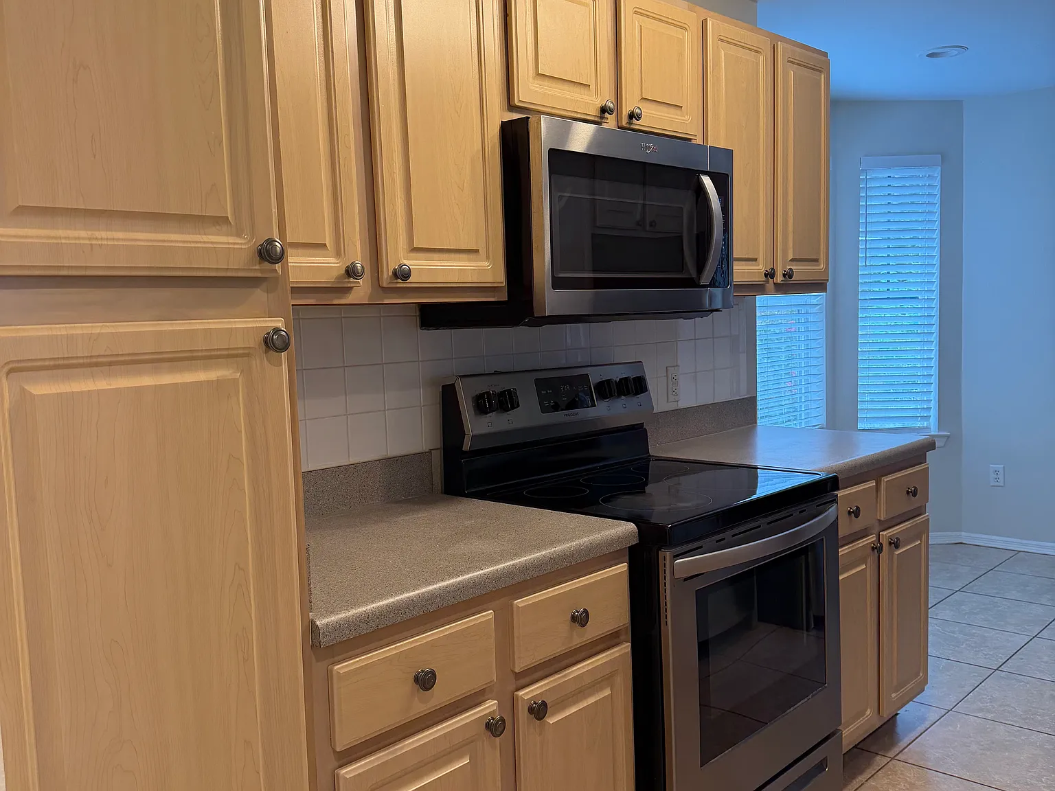 2 bed, 1368 sqft, $1,695 — Photo 4