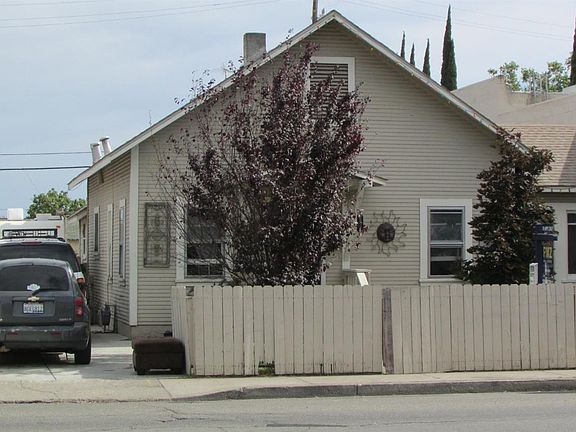 3rd image of 308 E Yosemite Ave