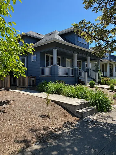 4736 NE 25th Ave #B Photo 1