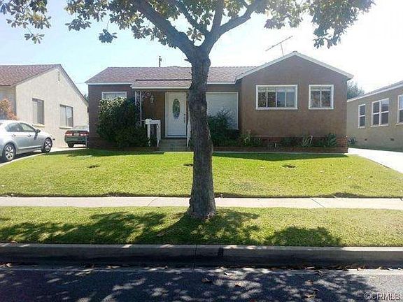 2nd image of 4718 Pimenta Ave