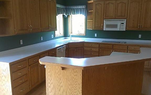 3rd image of 6225 S Glen Trl