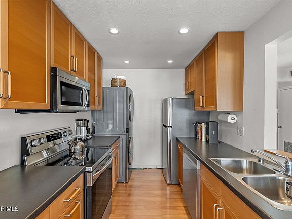 4th image of 2899 Instone Ct