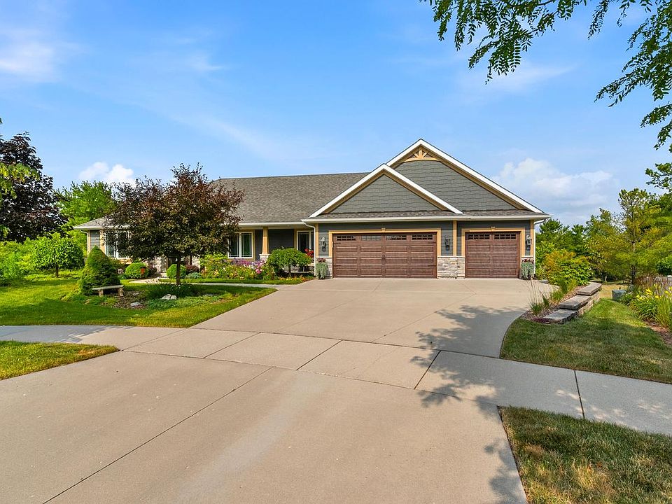 1st image of 475 Conifer COURT