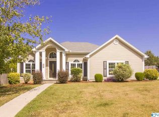 2600 Bonnie Oaks Dr SW, Huntsville, AL 35803