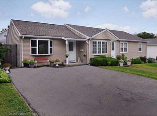 30 Fairfield Ave, Riverside, RI 02915