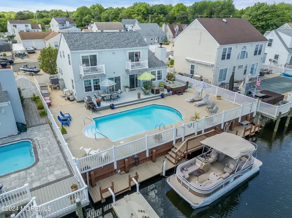 63 Ocean Gate Avenue, Bayville, NJ 08721