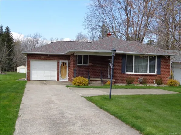 1180 Seneca Creek Rd, Buffalo, NY 14224