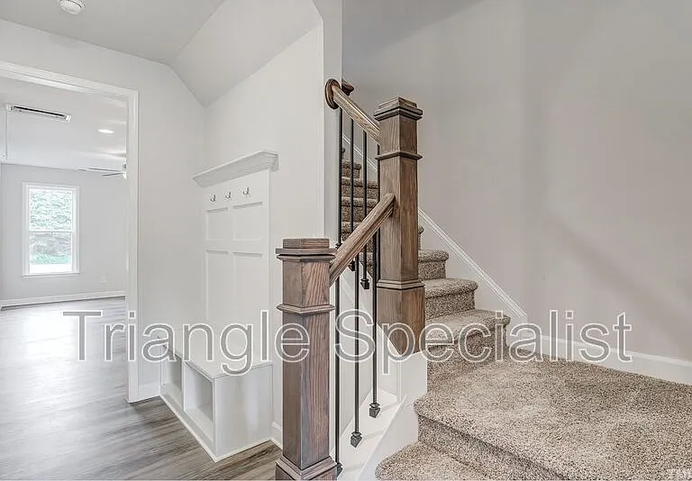 617 Battleboro Dr — Photo 3