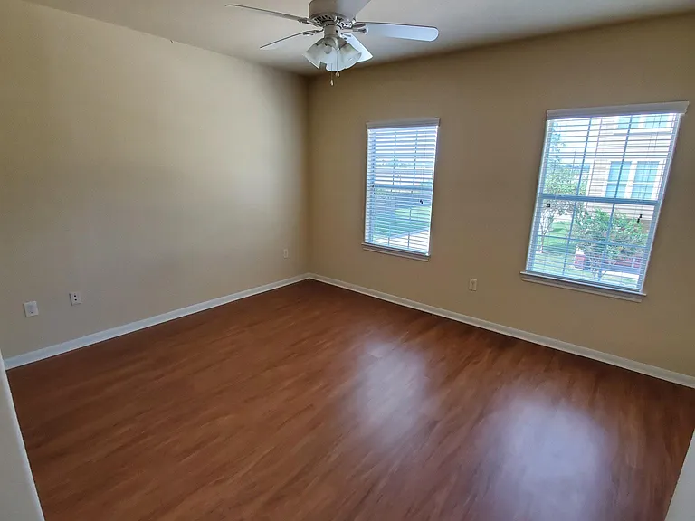 7736 Osakwe St — Photo 35