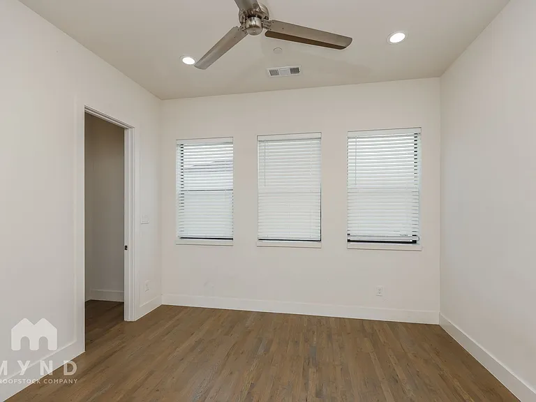 4515 Cabell Dr #102 — Photo 10