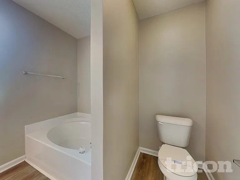 1206 Catalina Pkwy — Photo 8