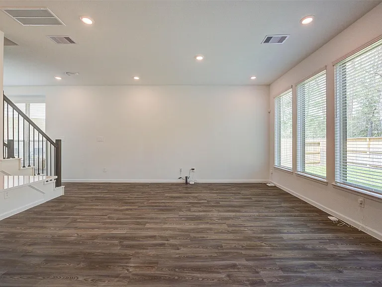 609 Royal Arch Dr — Photo 9