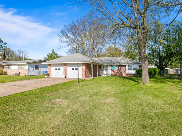 1910 H St NW, Miami, OK 74354