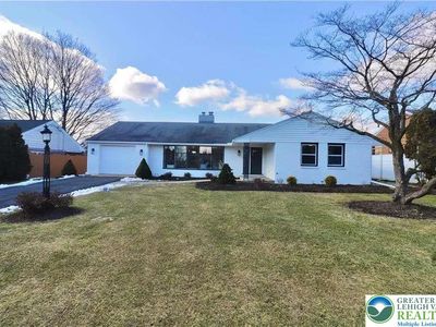 3111 Hecktown Rd, Bethlehem, PA, 18020