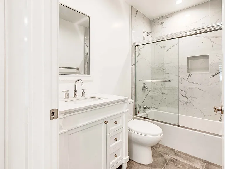 8805 Paso Robles Ave — Photo 37