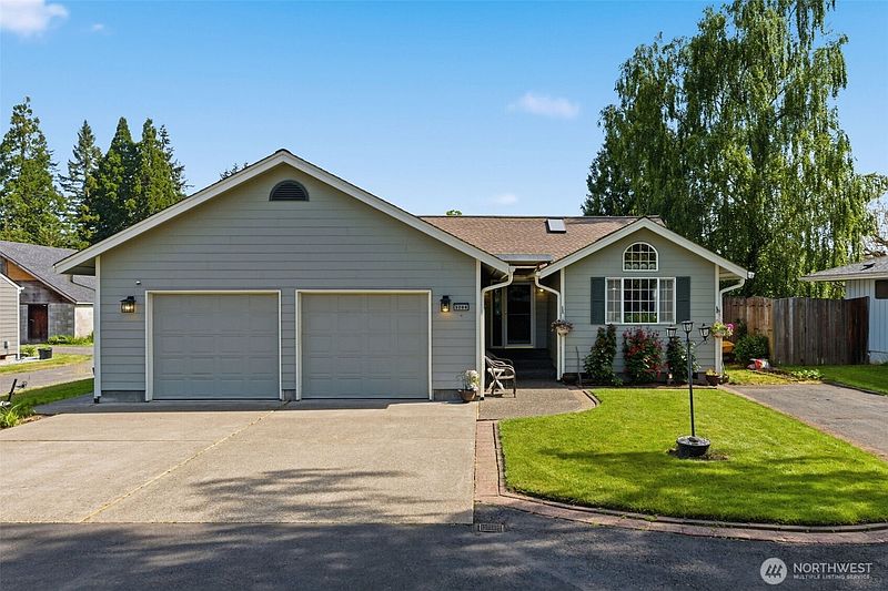 4th image of 3206 Olympia Way
