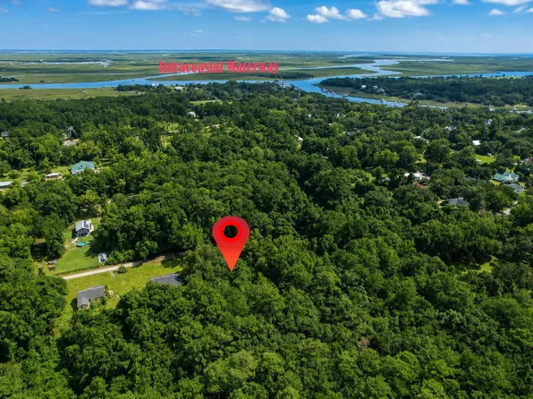 336 Drayton St, Mc Clellanville, SC 29458