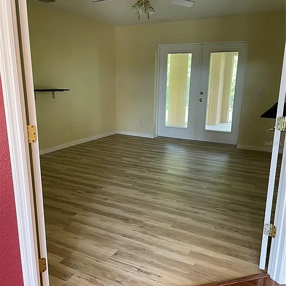 9461 Miami Cir — Photo 14