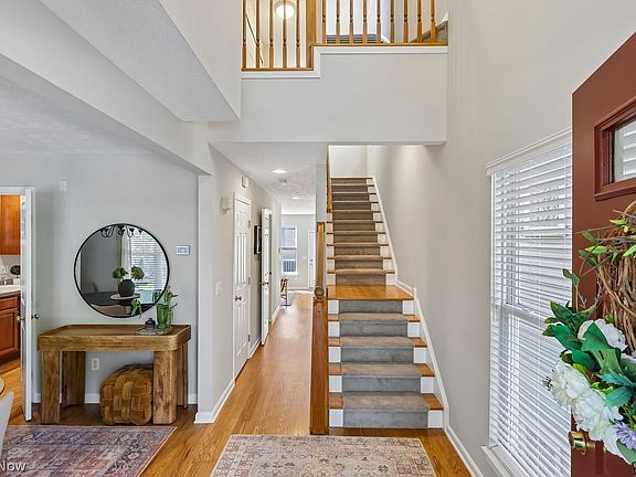 3rd image of 615 Literary Rd