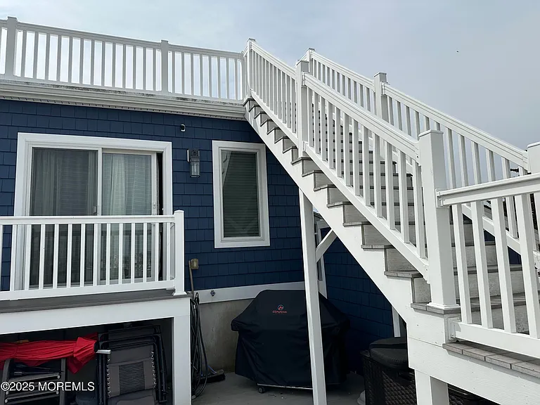 988 Capstan Dr — Photo 10