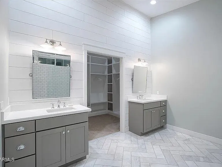4311 E Earll Dr — Photo 12