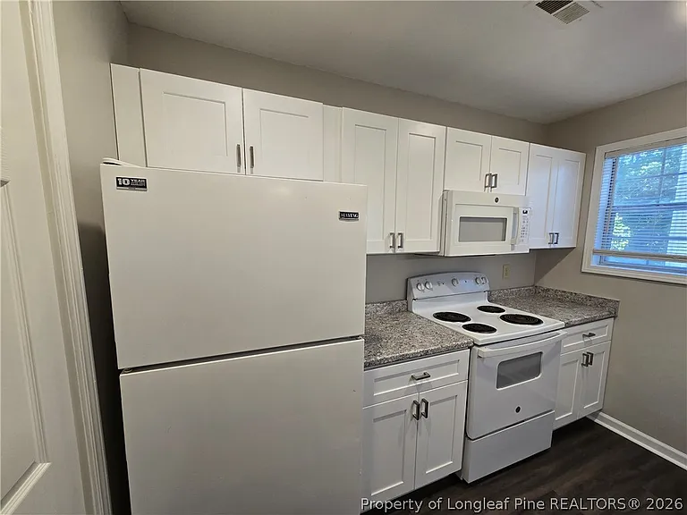 267-1 Waterdown Dr — Photo 11