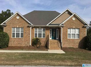 705 Small Lake Dr, Odenville, AL 35120