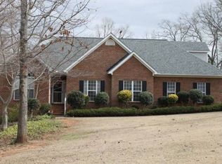 275 Jordan Pl, Fayetteville, GA 30215