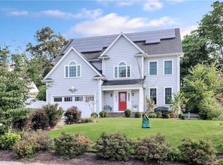 62 Jeniford Rd, Fairfield, CT 06824