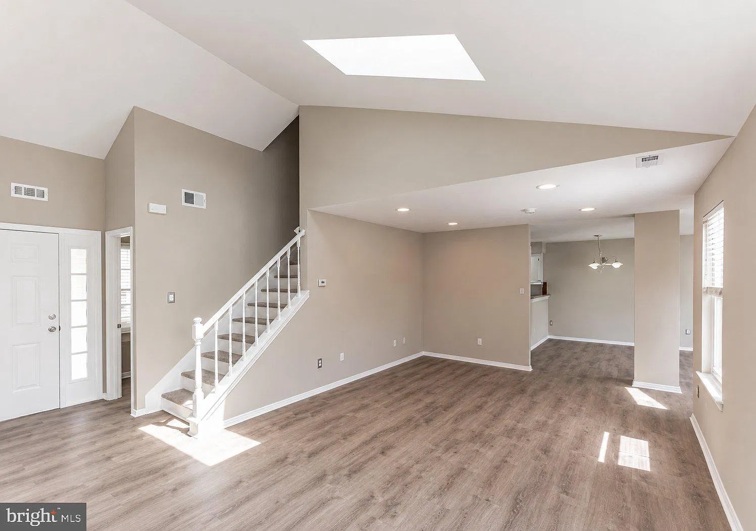 3 bed, 2.5 bath, 1540 sqft, $3,000 — Photo 3