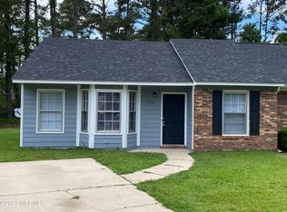 1932 Greenstone Ct, Midway Park, NC 28544