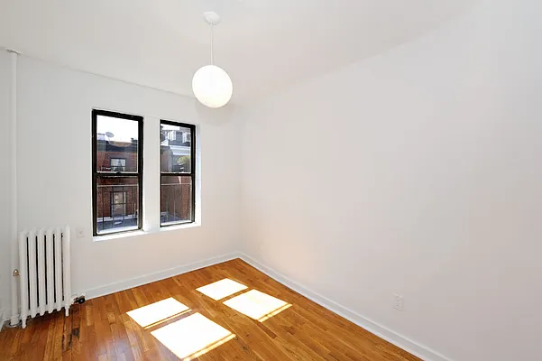 Rented by Aether Property Group | media 3