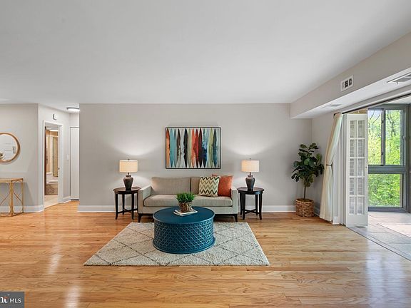 3rd image of 8370 Greensboro Dr APT 118