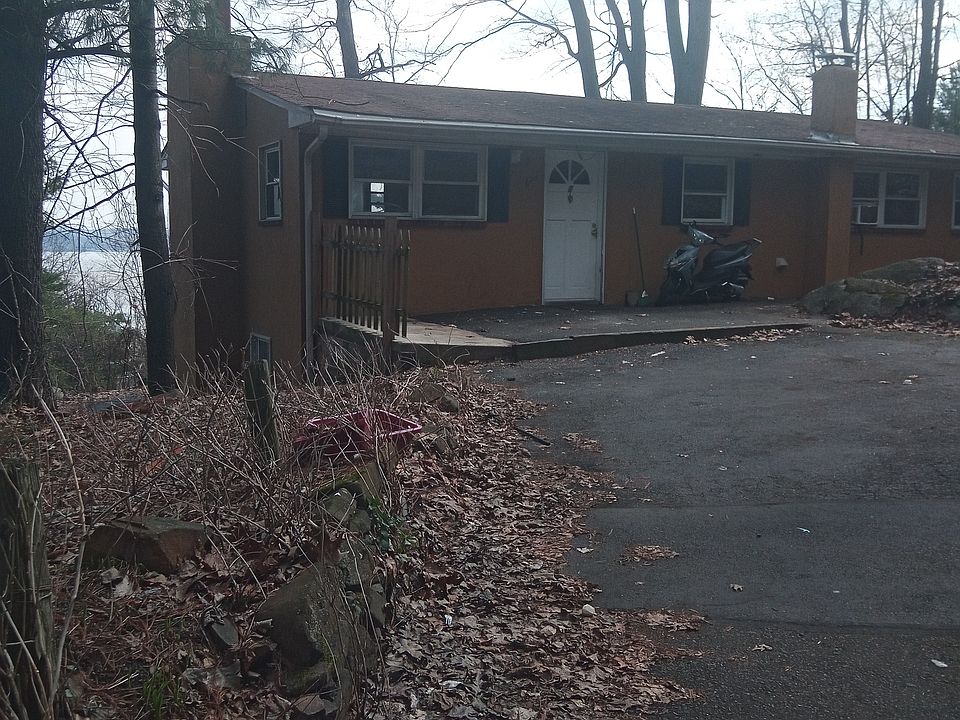 1st image of 7 Mountain Ct
